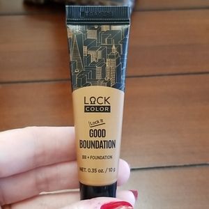 ☕ LOCK COLOR FOUNDATION